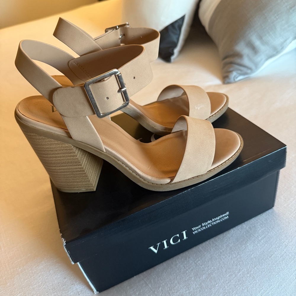 VICI Block Heels, Size 9 - NWT